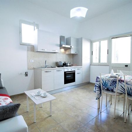 Holidaycasa Sebastiano - Grazioso Bilocale A 150 Mt Dal Mare Сперлонга Экстерьер фото