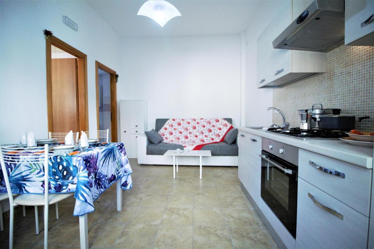 Holidaycasa Sebastiano - Grazioso Bilocale A 150 Mt Dal Mare Сперлонга Экстерьер фото