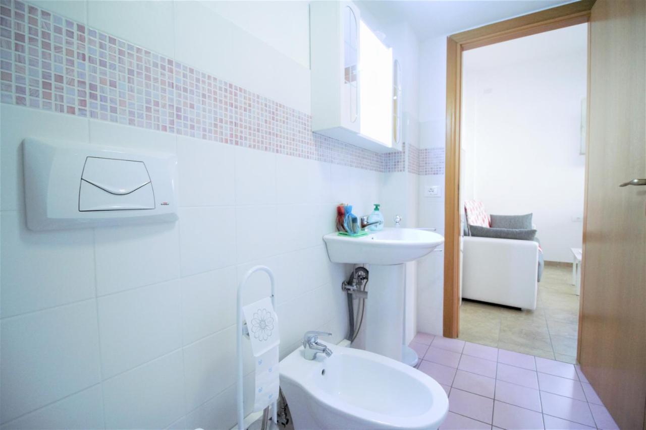 Holidaycasa Sebastiano - Grazioso Bilocale A 150 Mt Dal Mare Сперлонга Экстерьер фото